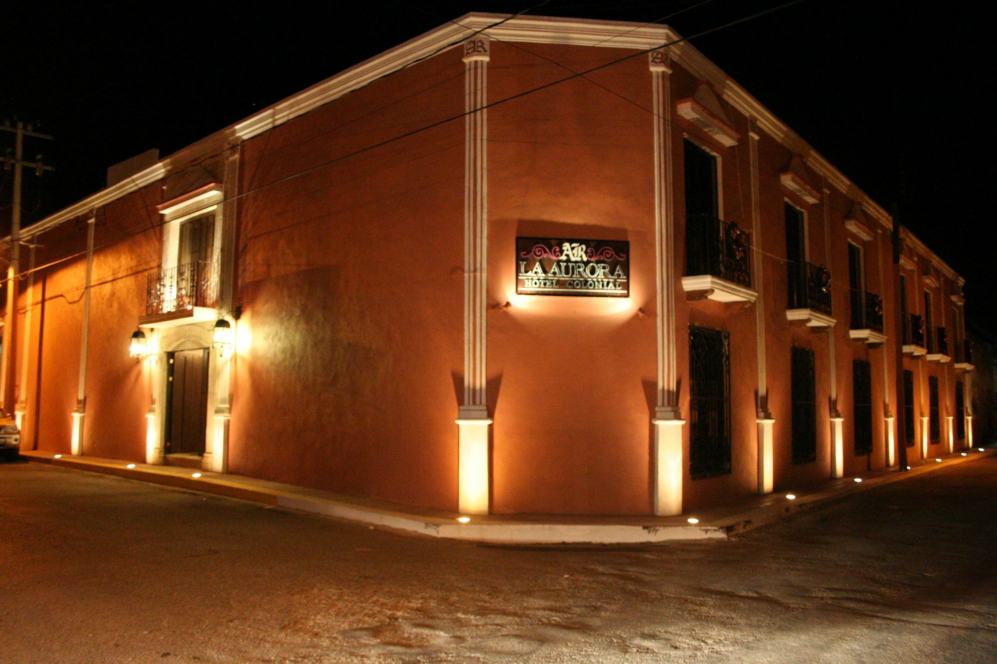 La Aurora Hotel Colonial Valladolid  Buitenkant foto